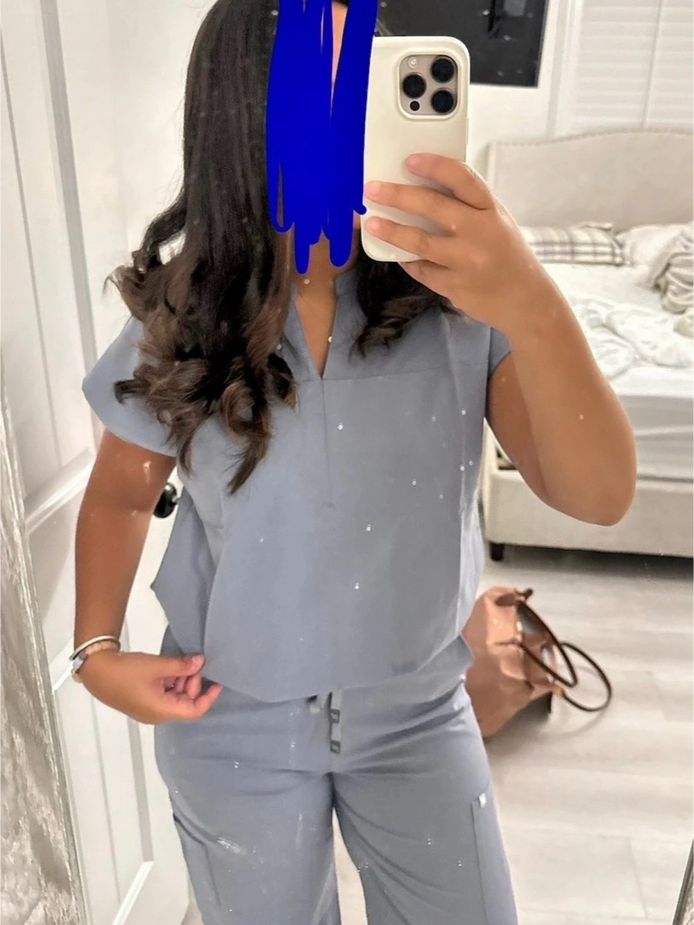 Fabletics Catarina Scrub Top & Zamora Jogger Scrub Pants Set